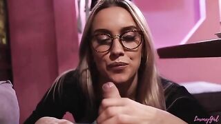 Two sexy babes made a blowjob to their friends in the restaurant