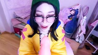Gamer girl from Valorant loses to boyfriend in a game