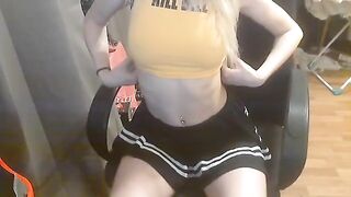 Schoolgirl fucks with her boyfriend at home and makes a homemade sex video