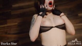 A big dick is fucking the wet and red pussy of Moxxi hard