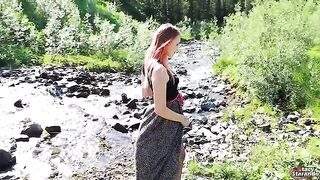 A teenage redhead wanted sex with a guy and got his semen on her pussy