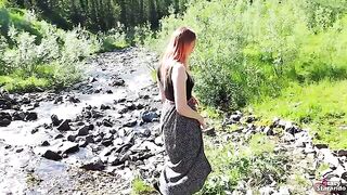 A teenage redhead wanted sex with a guy and got his semen on her pussy