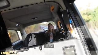 The cabbie got fucked by a passenger with sexy gloves in a steamy encounter