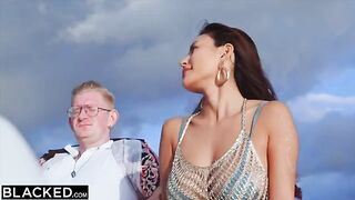 Gorgeous Rae Lil Black deserts her BF for a muscular stranger