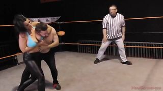 Nadia White uses her powerful legs to dominate Glenn King