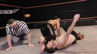 Nadia White uses her powerful legs to dominate Glenn King