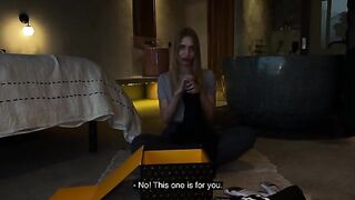 Unboxing and pussy fuck with hot Californiababe