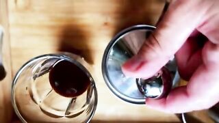 Curvy MILF craves coffee and morning delight