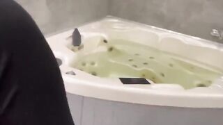 The man checks the size of the girl’s mouth in a steamy encounter