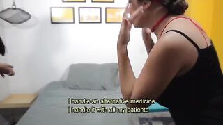 The doctor gave a great anal treatment to Salome Gil