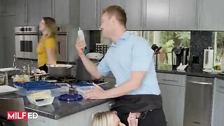 A lucky dude got a taste of the housewife's renowned pussy sauce in this steamy scene