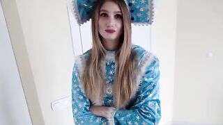 A sexy girl delivered a message, but she got lost