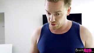 Jessie Saint asks her stepbro to help her stretch