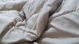 I share bed with round ass stepmom and her son
