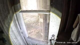 Exploring the abandoned mansion from 1872 is a wild adventure 