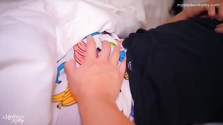 The stepdaughter fucks her father in the middle of the night
