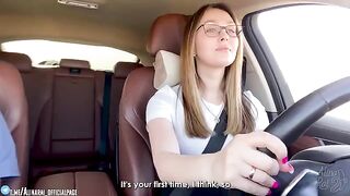 The stepson fucked his sexy stepmom after taking driving lessons