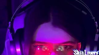 A gamer girl was fucked hard, and she came with a real orgasm in 4K