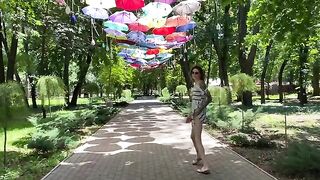 I went without panties to the park and played with my pussy