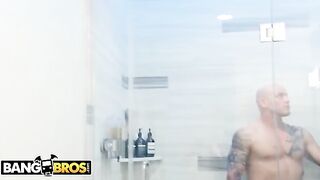 Derrick Pierce gets ambushed by his step-sister Mia Malkova in a steamy encounter