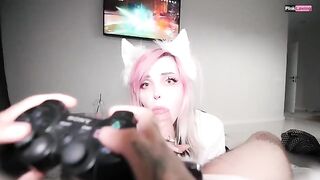 I played Genshin Impact while my girlfriend had her pussy fucked