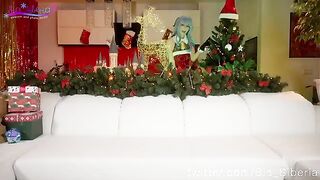 Merry Christmas with sweet Ganyu Sia Siberia, featuring daring cosplay