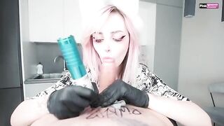 Girl got a tattoo at home and then had sex with the guy