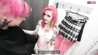 A babe got fucked in the changing room of a sales consultant