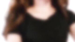 A solo finger session with a horny Pinay girlfriend is just what she needs