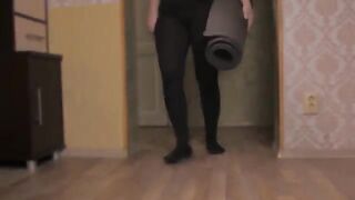 I pretended to practice yoga, pranked my roommate, and got a messy finish