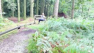 A pretty jogger is being fucked in the woods during her workout