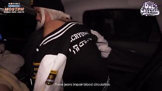 The guy fucked the girl in the car because of the failed starfall, a steamy encounter