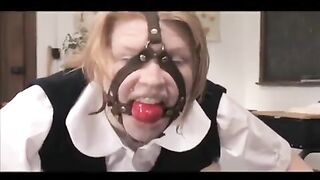Lesbian bondage has no borders, even for lesbians