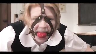 Lesbian bondage has no borders, even for lesbians