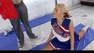A gymnast has awesome sex while sitting on a flexible twine