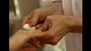Three lesbians fucked each other’s asses and tongues in a wild scene