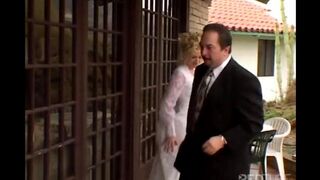 Bride cheats on her husband with a lover in the most daring way