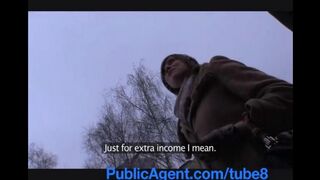 A street girl agreed to fuck with a stranger for money in the hottest way