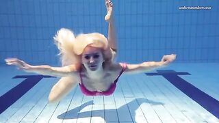 A woman swam naked in the pool, it was a great sight