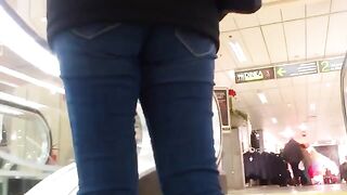 Girl with such forms knows how to fuck well in point