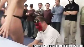 An abnormal model has an obscene speech talent