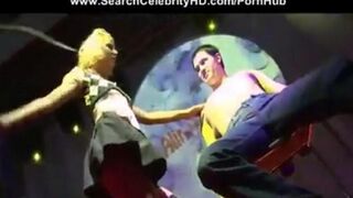 A girl is fucking in front of the audience in the club