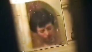 The soldier fucked a drunken naked woman in the bath