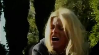 A girl seduces her brother to fuck with her