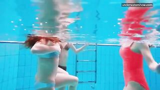 Nude girls in the pool caught on a hidden camera