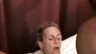 A big black guy pushed his huge dick in a mature woman’s pussy