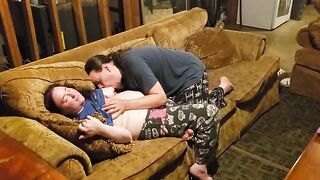 An expert in cunnilingus brings the BBW to a powerful orgasm