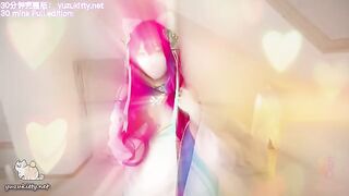 Ahri's mystery box: Nine-tailed fox's essence extraction, a popular League of Legends cosplay video