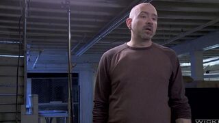 A homeless person tried to fuck a passerby at the gateway