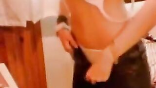 No one expected this girl to do such an intimate solo act with her friends